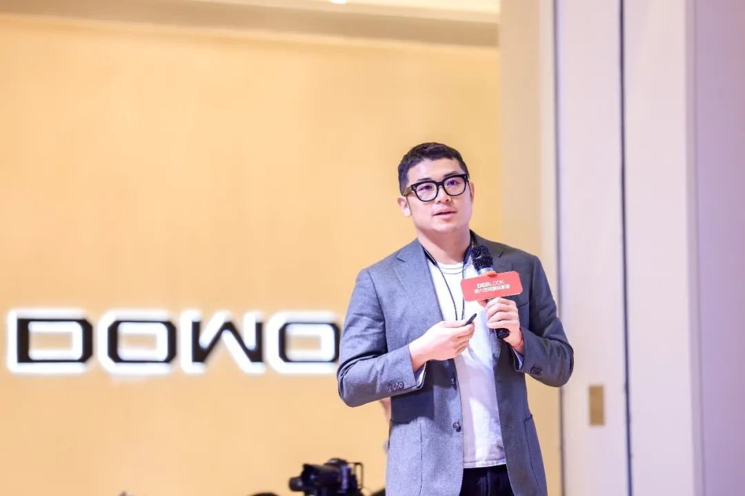 1649315943847776Wc8k.jpg 640.jpg